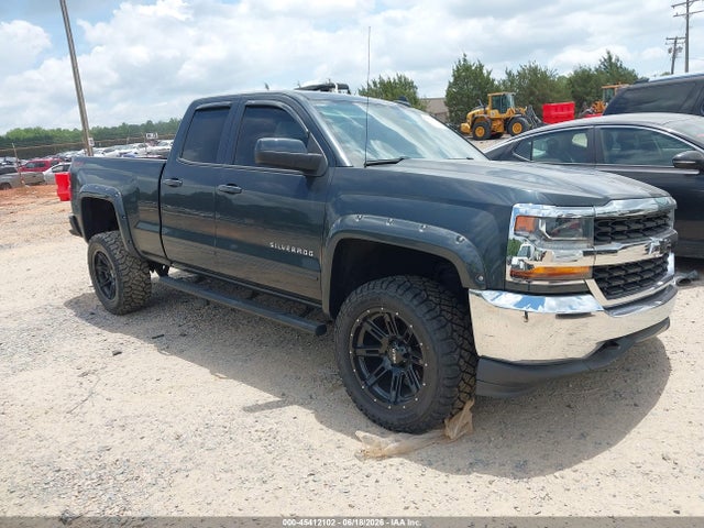 Auction sale of the 2018 Chevrolet Silverado 1500 Lt, vin: 1GCVKREC3JZ141164, lot number: 45412102