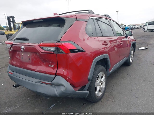 Toyota Rav4 Xle 2019 JTMW1RFV7KJ014568 Image 4