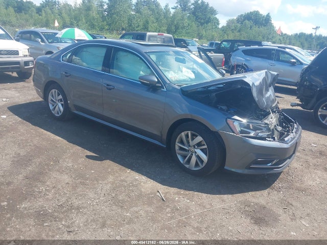 Volkswagen Passat 2.0t Se 2018 1VWBA7A3XJC013116 main image