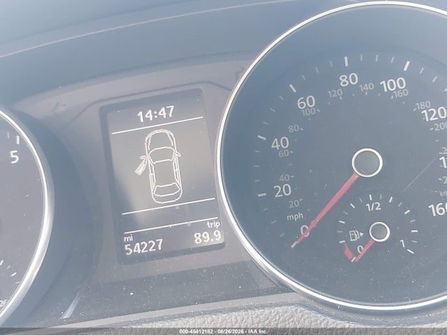 1VWBA7A3XJC013116 Volkswagen Passat 2.0t Se