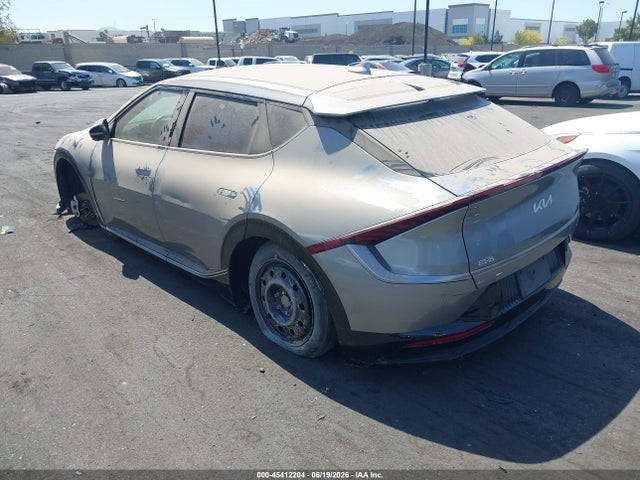 KIA Ev6 Wind 2022 KNDC34LA5N5042738 Image 3
