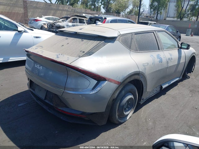 KIA Ev6 Wind 2022 KNDC34LA5N5042738 Image 4
