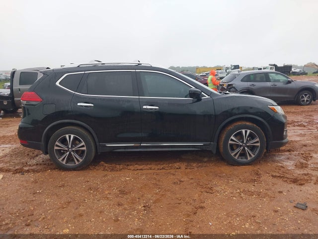 JN8AT2MT0HW146925 Nissan Rogue Sl