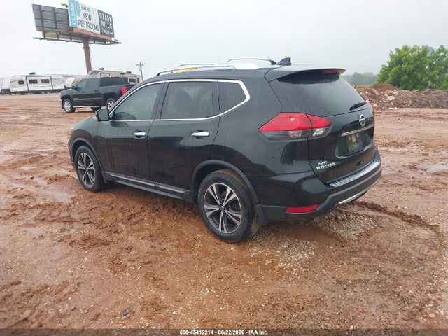 JN8AT2MT0HW146925 Nissan Rogue Sl