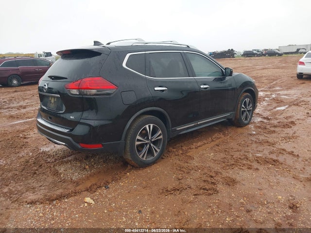 JN8AT2MT0HW146925 Nissan Rogue Sl