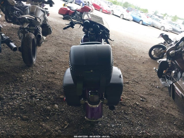 1HD1YBK33KC013986 Harley-Davidson FLHCS