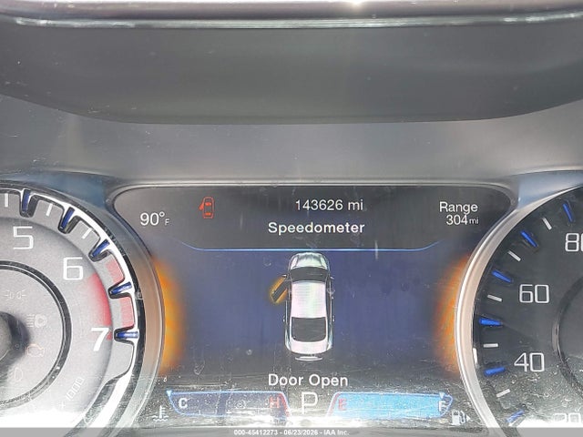 45412273 :رقم المزاد ، 1C3CCCBB8FN654054 vin ، 2015 Chrysler 200 S مزاد بيع