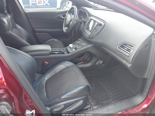 45412273 :رقم المزاد ، 1C3CCCBB8FN654054 vin ، 2015 Chrysler 200 S مزاد بيع