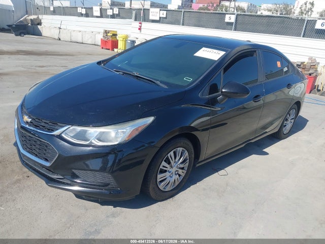 Chevrolet Cruze Ls Auto 2018 1G1BC5SMXJ7186483 Image 2
