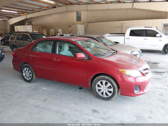 45412362 :رقم المزاد ، 2T1BU4EE8BC647733 vin ، 2011 Toyota Corolla Le مزاد بيع