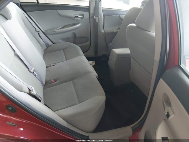 45412362 :رقم المزاد ، 2T1BU4EE8BC647733 vin ، 2011 Toyota Corolla Le مزاد بيع