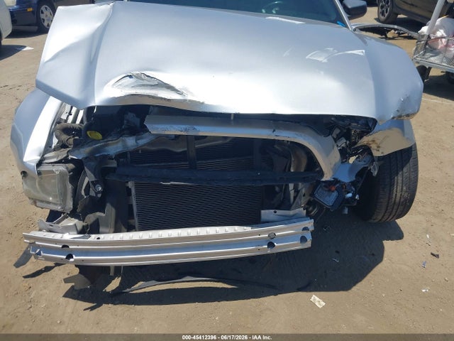 1ZVBP8AM4E5211407 Ford Mustang V6