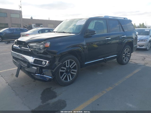 Toyota 4runner Limited 2018 JTEBU5JR4J5582241 Image 2