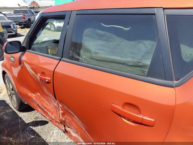 KIA SOUL + 2018 KNDJP3A53J7555772 Image 14