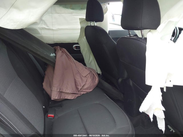 KIA SOUL + 2018 KNDJP3A53J7555772 Image 8