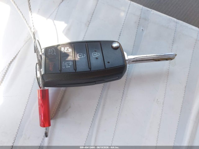 KIA SEDONA LX 2015 KNDMB5C18F6059820 Image 11