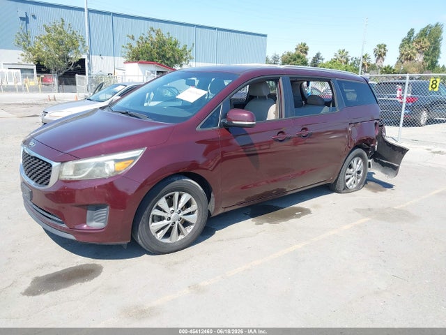 KIA SEDONA LX 2015 KNDMB5C18F6059820 Image 2