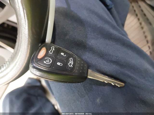 2008 Chrysler Sebring Limited მანქანა იყიდება აუქციონზე, vin: 1C3LC65M78N100490, აუქციონის ნომერი: 45412473