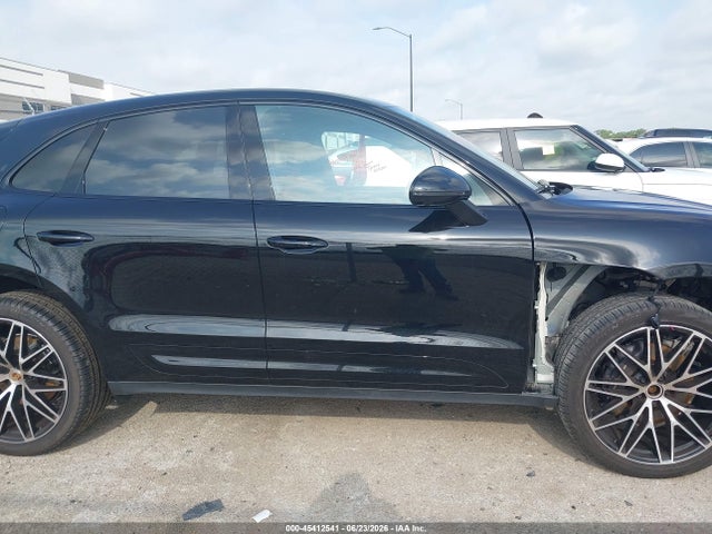 Aukcja sprzedaży 2024 Porsche Macan T, vin: WP1AA2A55RLB18899, numer aukcji: 45412541