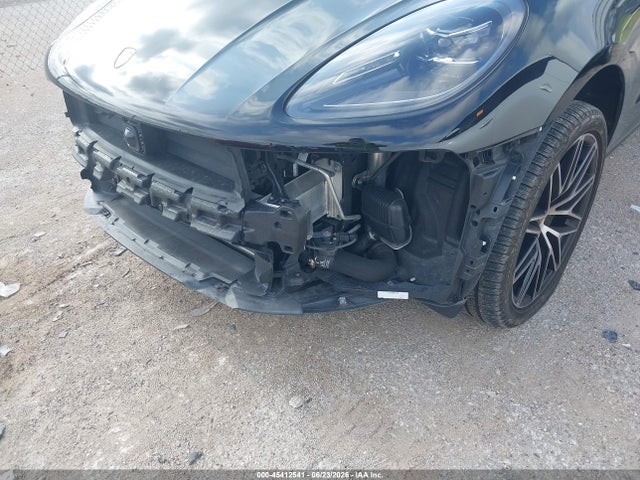 Aukcja sprzedaży 2024 Porsche Macan T, vin: WP1AA2A55RLB18899, numer aukcji: 45412541