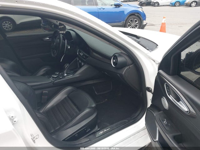 Aukcja sprzedaży 2019 Alfa Romeo Giulia Ti Sport Carbon Awd, vin: ZARFANBNXK7613823, numer aukcji: 45412580