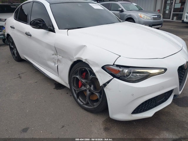 Продажа на аукционе авто 2019 Alfa Romeo Giulia Ti Sport Carbon Awd, vin: ZARFANBNXK7613823, номер лота: 45412580