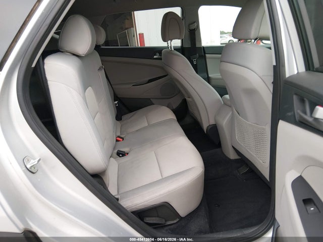 Hyundai TUCSON SE 2018 KM8J23A40JU655752 Image 8