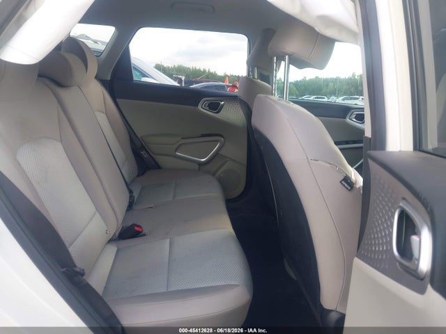 45412628 :رقم المزاد ، KNDJ23AU7N7813495 vin ، 2022 Kia Soul Lx مزاد بيع