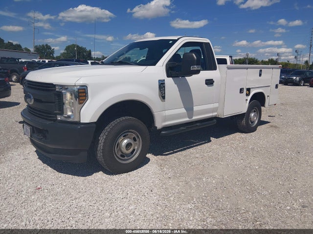 1FDBF2B60KEF82171 Ford F-250 Xl