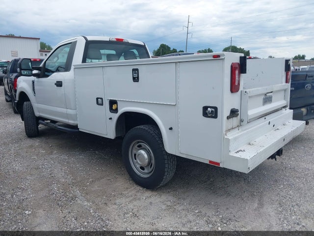 1FDBF2B60KEF82171 Ford F-250 Xl