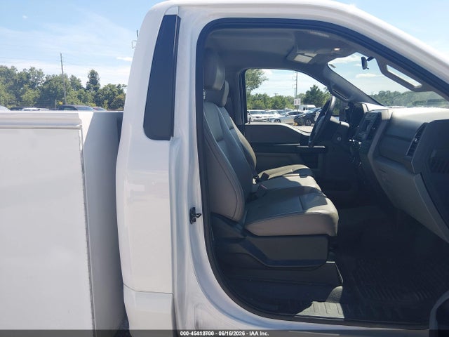 1FDBF2B60KEF82171 Ford F-250 Xl