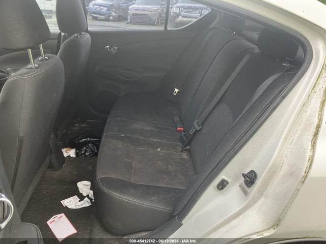 3N1CN7AP3EL809198 Nissan Versa 1.6 Sv