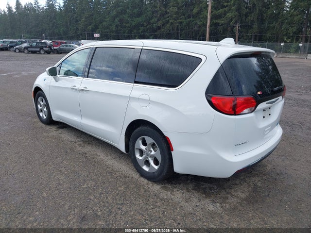 Chrysler Pacifica Hybrid Touring Plus 2017 2C4RC1H78HR838218 Image 3