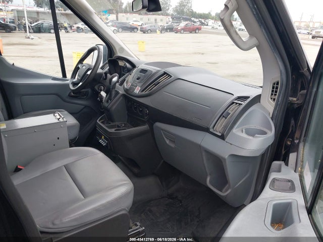 1FTYR2CM3HKB48727 Ford Transit-250
