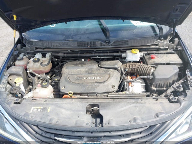 Chrysler Pacifica Hybrid Touring Plus 2017 2C4RC1H76HR836192 Image 10