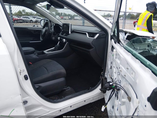 Toyota RAV4 LE 2023 2T3H1RFV3PC235717 Image 5