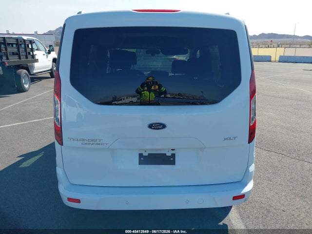 NM0AE8F75J1342867 Ford Transit Connect Xlt