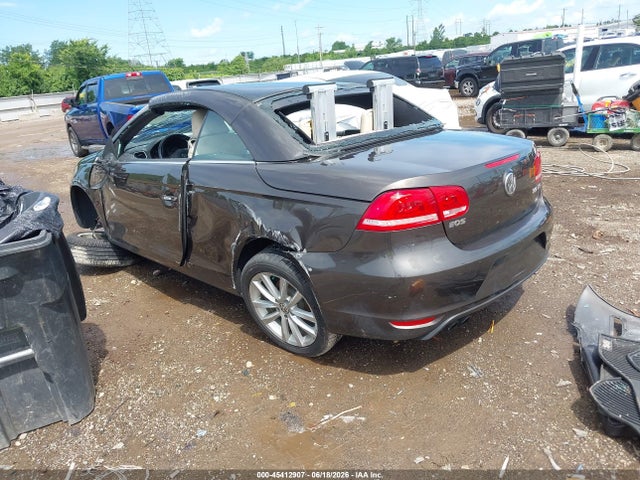 2016 Volkswagen Eos Komfort მანქანა იყიდება აუქციონზე, vin: WVWBW8AHXGV000482, აუქციონის ნომერი: 45412907