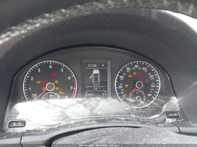 2016 Volkswagen Eos Komfort მანქანა იყიდება აუქციონზე, vin: WVWBW8AHXGV000482, აუქციონის ნომერი: 45412907