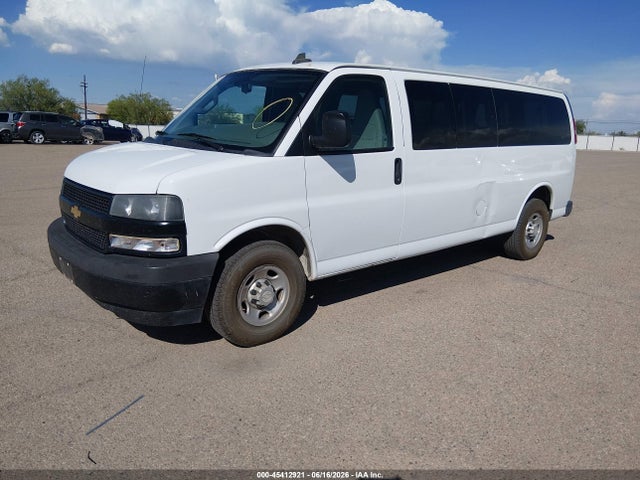 Chevrolet Express 3500 Ls 2019 1GAZGNFG1K1289271 Image 2