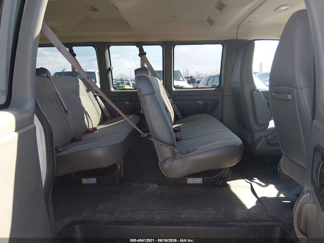 Chevrolet Express 3500 Ls 2019 1GAZGNFG1K1289271 Image 8