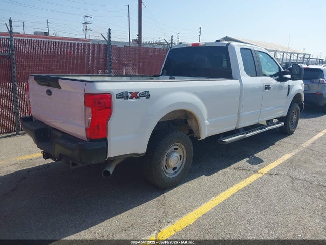 Ford F-350 Xl 2021 1FT8X3B68MED21388 Image 4