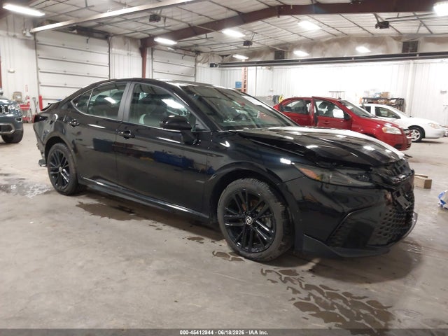 Auction sale of the 2025 Toyota Camry Se, vin: 4T1DBADK0SU502432, lot number: 45412944