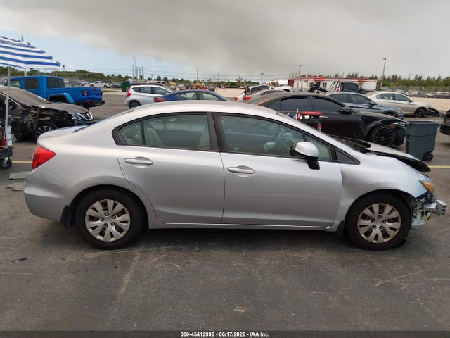 Продаж на аукціоні авто 2012 Honda Civic Lx, vin: 2HGFB2F50CH327857, номер лоту: 45412996