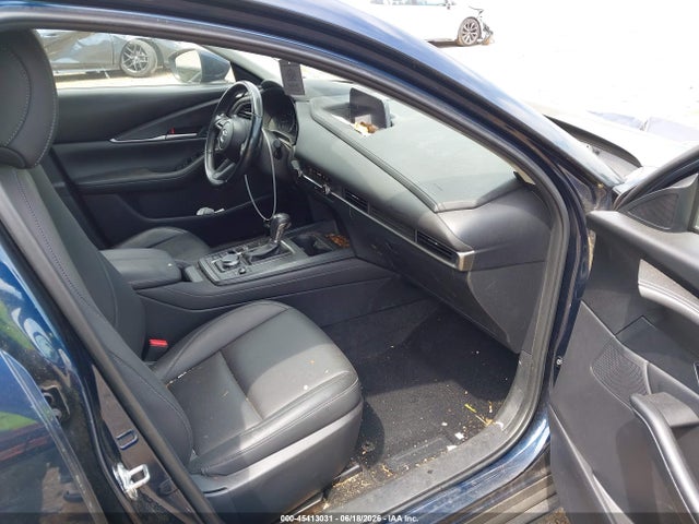 45413031 :رقم المزاد ، 3MVDMBBL8MM235398 vin ، 2021 Mazda Cx-30 Select مزاد بيع