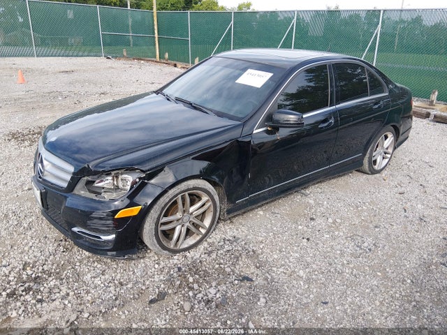 Продаж на аукціоні авто 2013 Mercedes-benz C 300 Sport 4matic, vin: WDDGF8AB1DG105693, номер лоту: 45413057