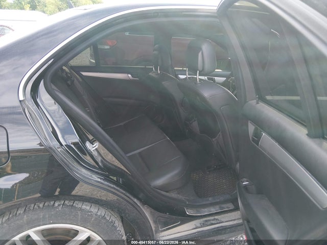Продаж на аукціоні авто 2013 Mercedes-benz C 300 Sport 4matic, vin: WDDGF8AB1DG105693, номер лоту: 45413057
