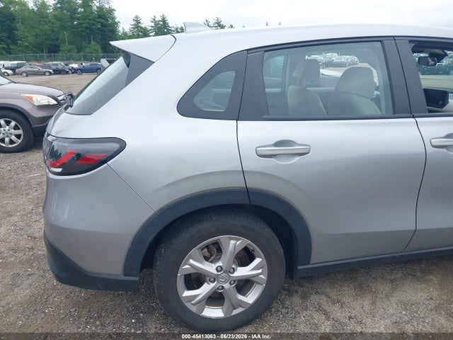 3CZRZ2H3XRM756477 Honda Hr-v Awd Lx