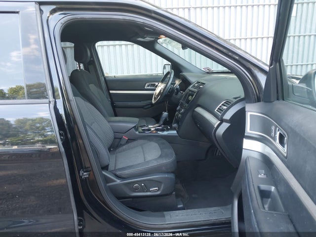 45413128 :رقم المزاد ، 1FM5K7D87HGD47915 vin ، 2017 Ford Explorer Xlt مزاد بيع
