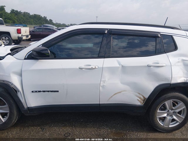 2022 Jeep Compass Latitude Fwd მანქანა იყიდება აუქციონზე, vin: 3C4NJCBB5NT120227, აუქციონის ნომერი: 45413149
